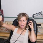 View:source:rockingwolvesradio.com/main/chatroom/chatroom.html