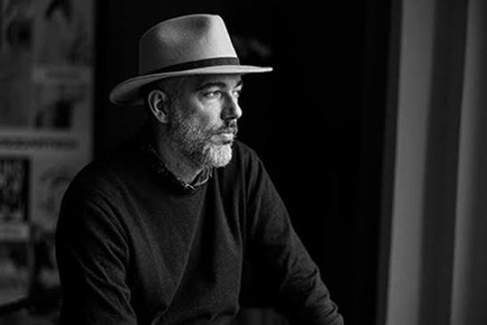 Andrea Sampoli: Mastering Urban Minimalism and Human Storytelling Through Photography Andrea Sampoli